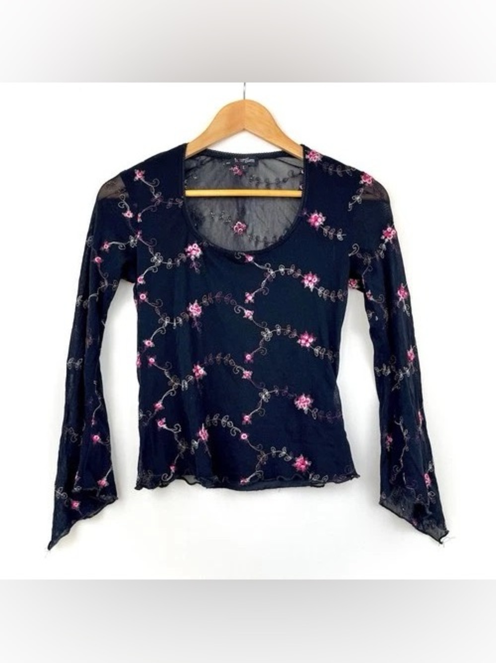 moving sale 💕 - vintage rose embroidered black whimsigoth top size l